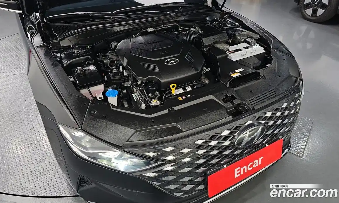 Hyundai Grandeur 2022 3.3 автомат (гидро), фото 6