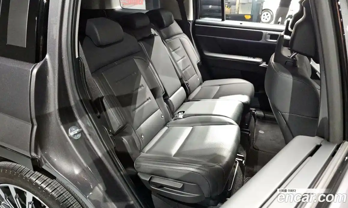 Hyundai Santa Fe 2024 2.5 автомат (гидро), фото 17