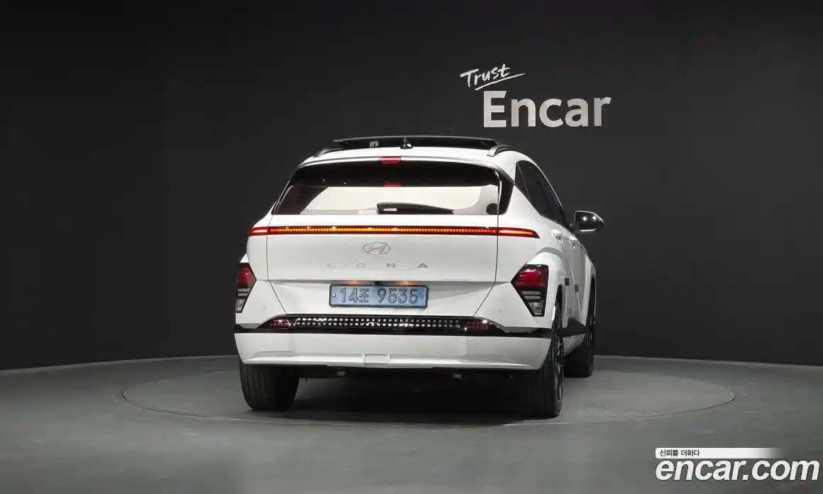 Hyundai Kona 2023 0.2 автомат (гидро), фото 4
