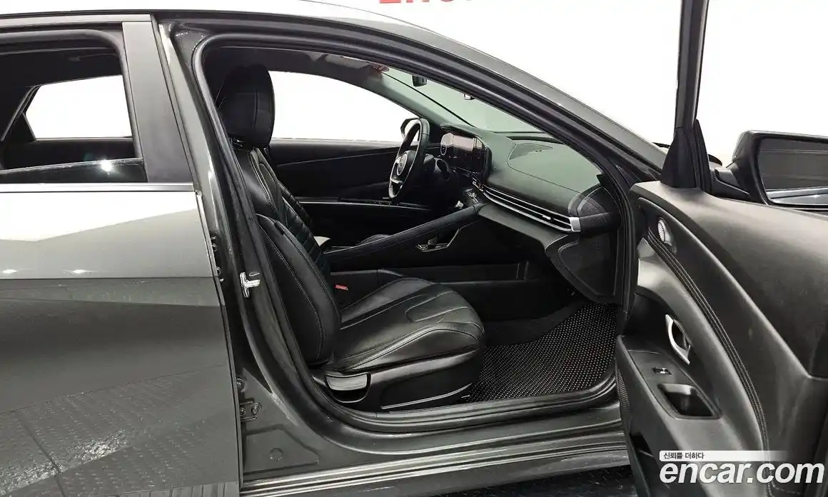 Hyundai Avante 2021 1.6 автомат (гидро), фото 16