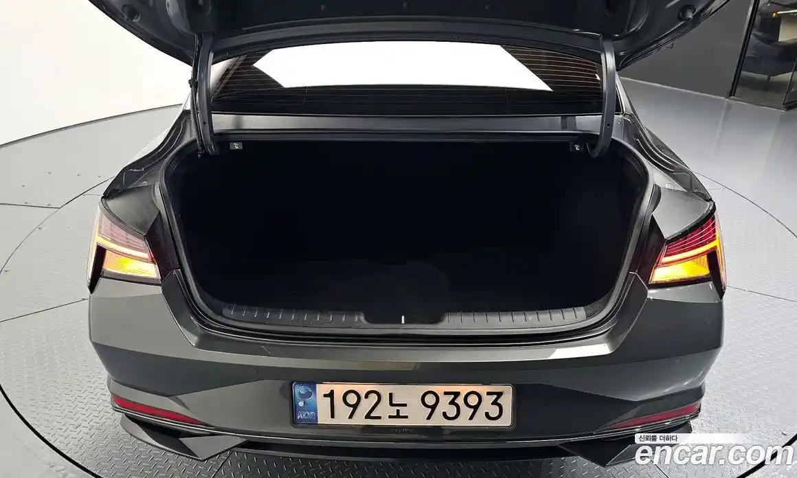 Hyundai Avante 2021 1.6 автомат (гидро), фото 32