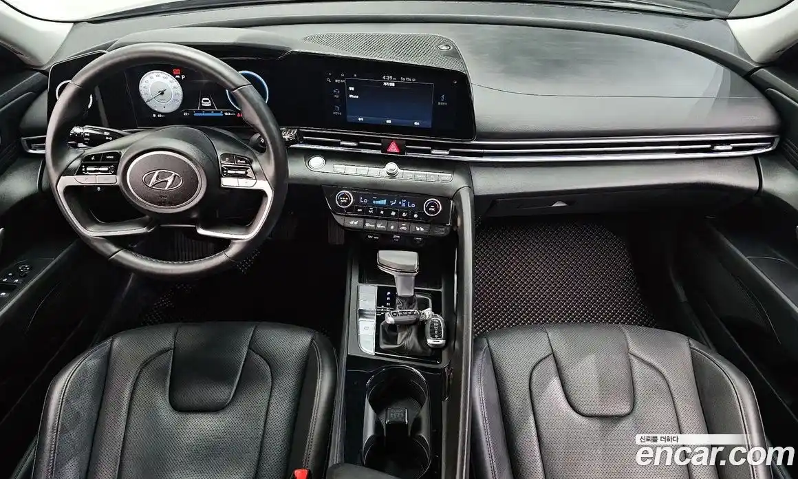 Hyundai Avante 2021 1.6 автомат (гидро), фото 10
