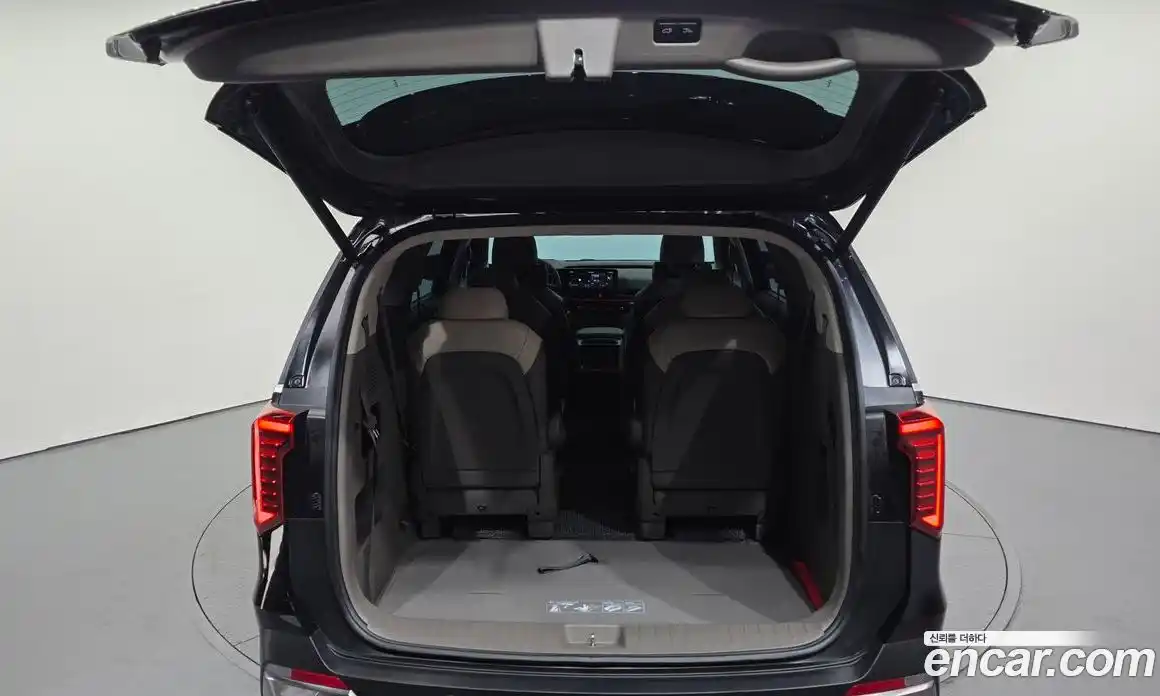 Kia Carnival 2024 2.2 автомат (гидро), фото 20
