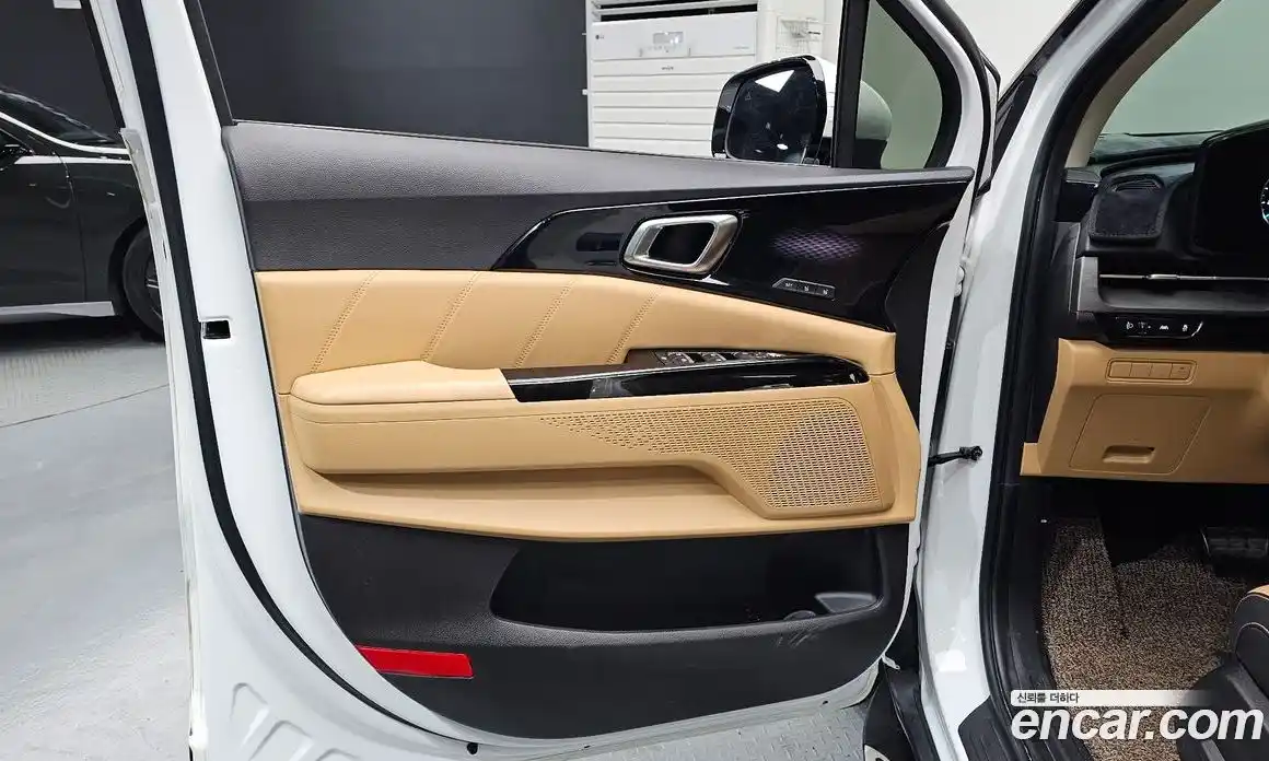Kia Carnival 2021 3.5 автомат (гидро), фото 14