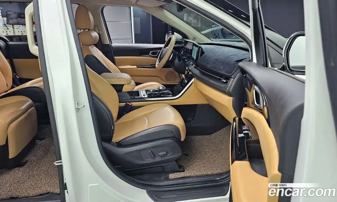 Kia Carnival 2021 3.5 автомат (гидро), фото 17