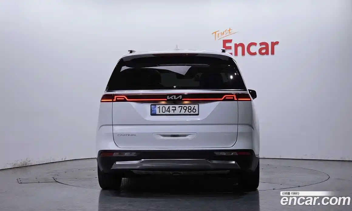Kia Carnival 2021 3.5 автомат (гидро), фото 4
