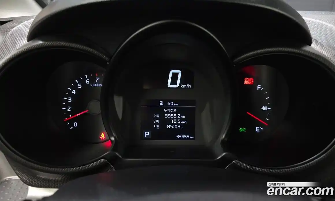 Kia Ray 2022 1.0 автомат (гидро), фото 11