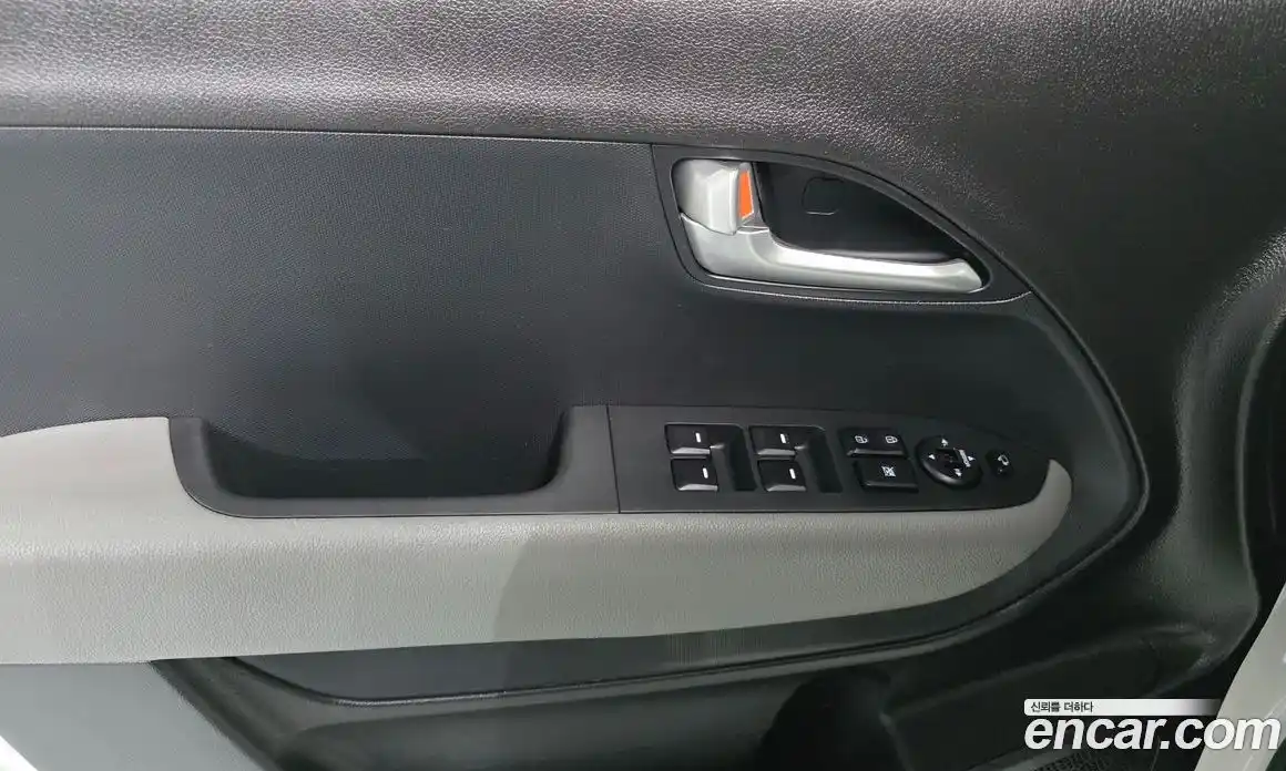 Kia Ray 2022 1.0 автомат (гидро), фото 14