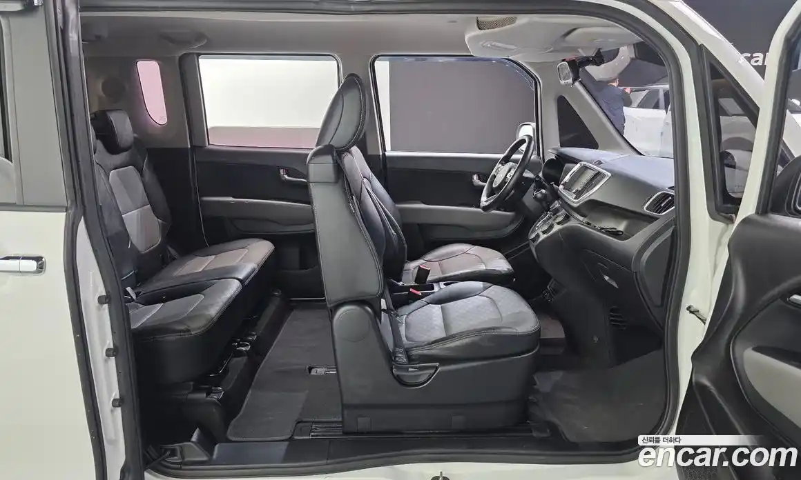 Kia Ray 2022 1.0 автомат (гидро), фото 16