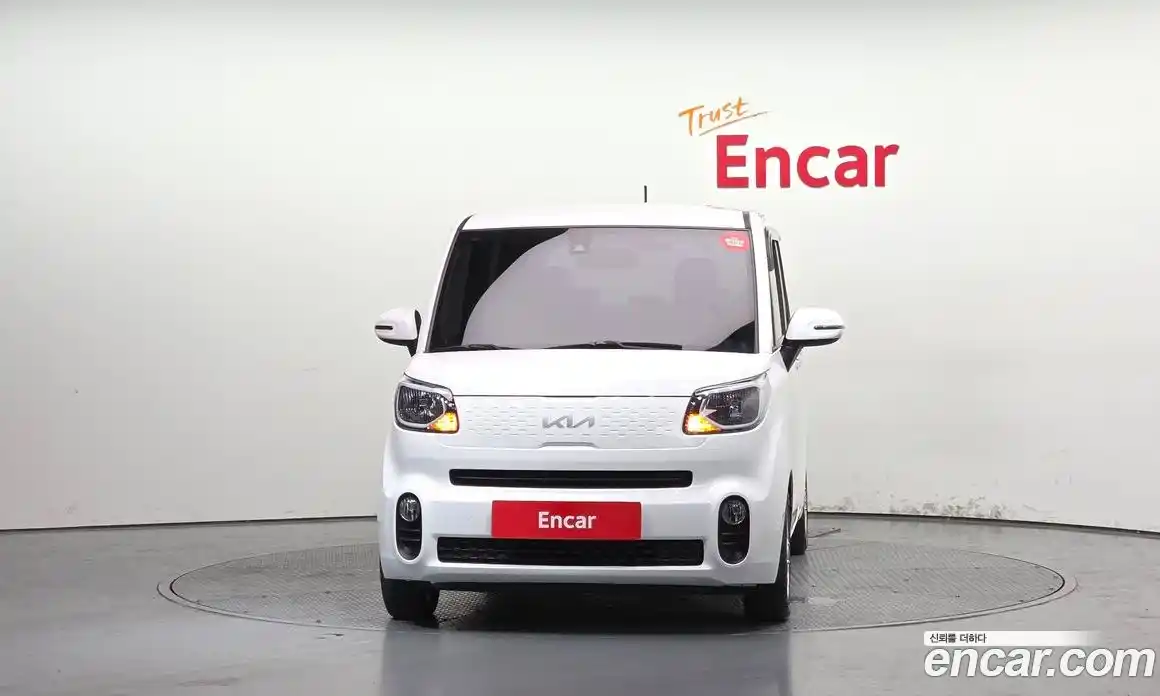 Kia Ray 2022 1.0 автомат (гидро), фото 3