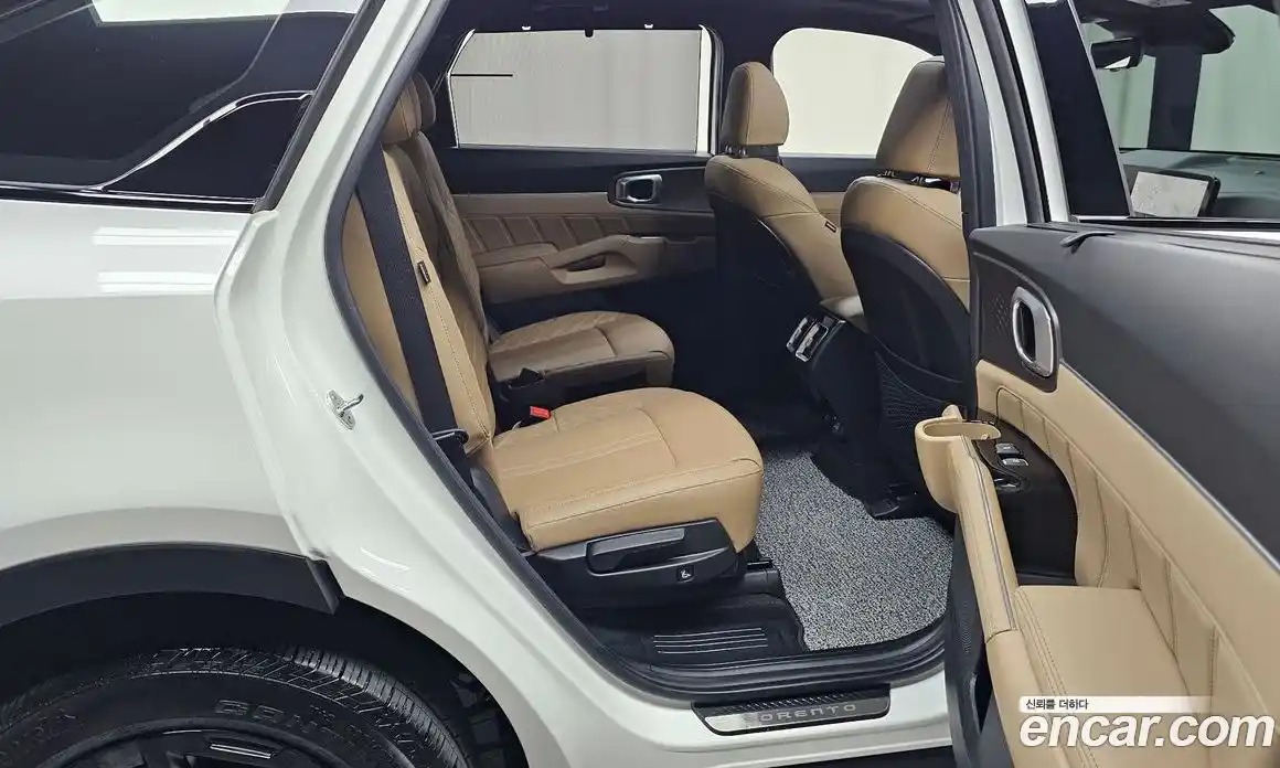 Kia Sorento 2024 1.6 автомат (гидро), фото 17