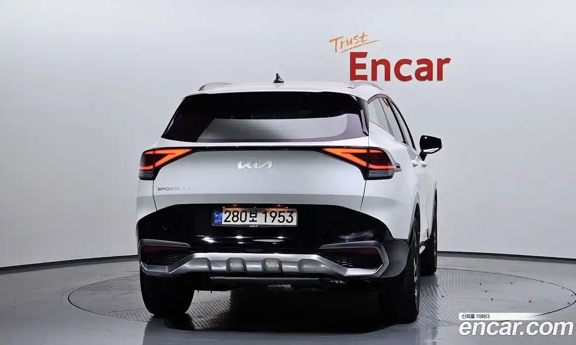Kia Sportage 2021 1.6 автомат (гидро), фото 4