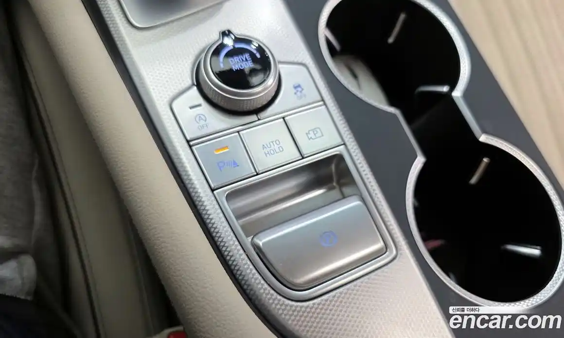 Genesis G70 2024 2.5 автомат (гидро), фото 18