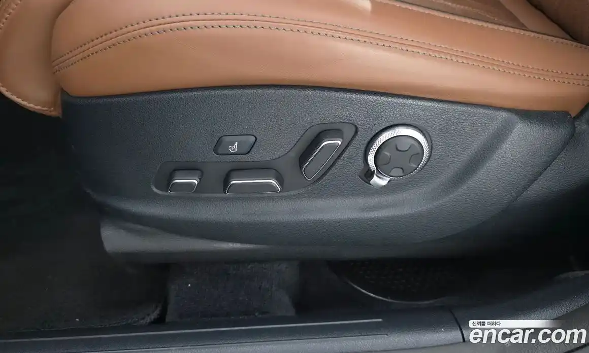 Genesis GV70 2022 2.5 автомат (гидро), фото 24