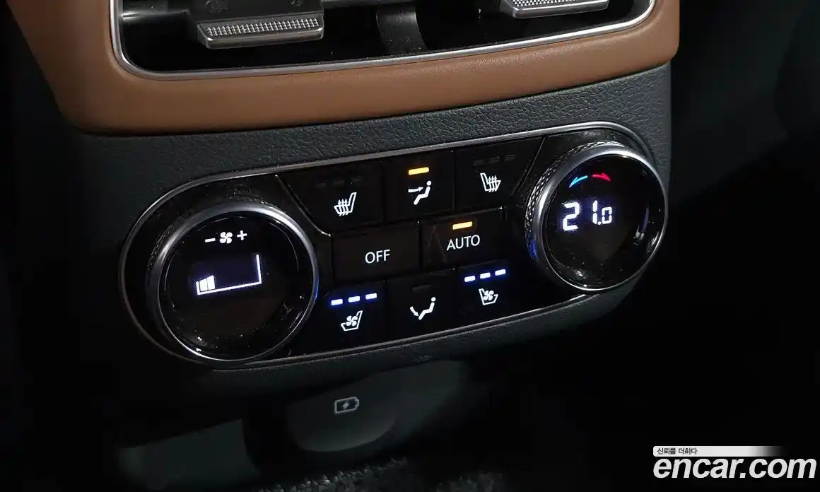 Genesis GV70 2022 2.5 автомат (гидро), фото 25