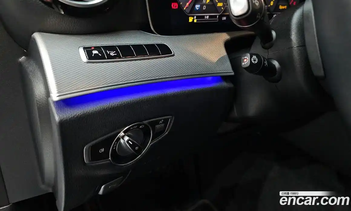 Mercedes-Benz E-Class 2018 2.0 автомат (гидро), фото 27