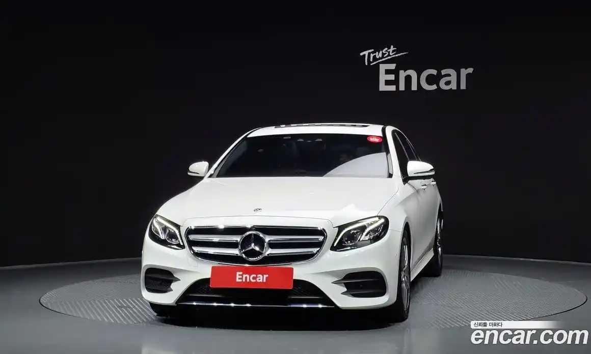 Mercedes-Benz E-Class 2018 2.0 автомат (гидро), фото 3