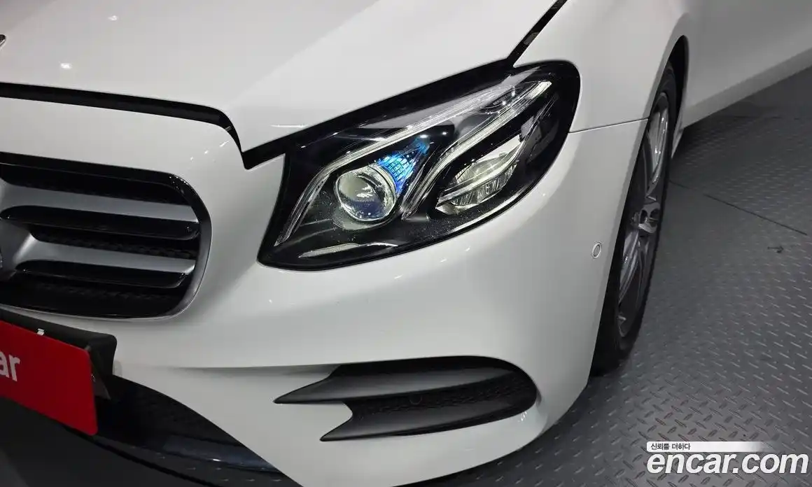 Mercedes-Benz E-Class 2018 2.0 автомат (гидро), фото 8