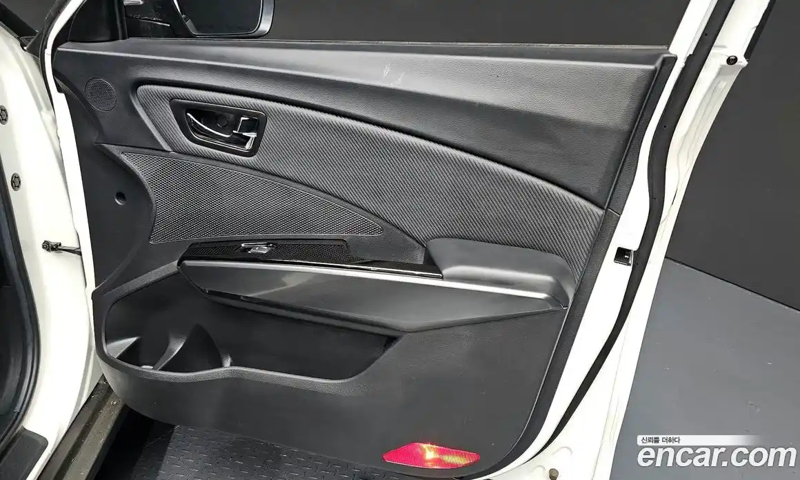 SsangYong TIBOLI 2022 1.5 автомат (гидро), фото 14