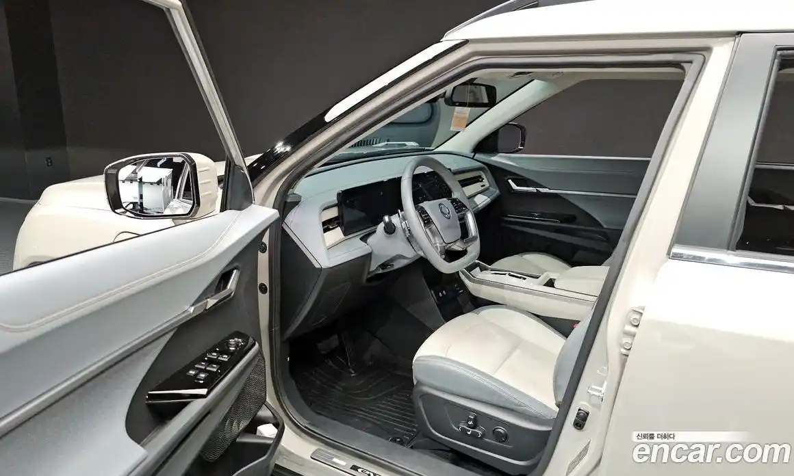 SsangYong Torres 2024 0.2 автомат (гидро), фото 13