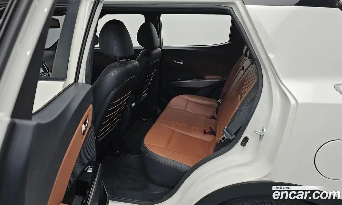SsangYong TIBOLI 2019 1.6 автомат (гидро), фото 12