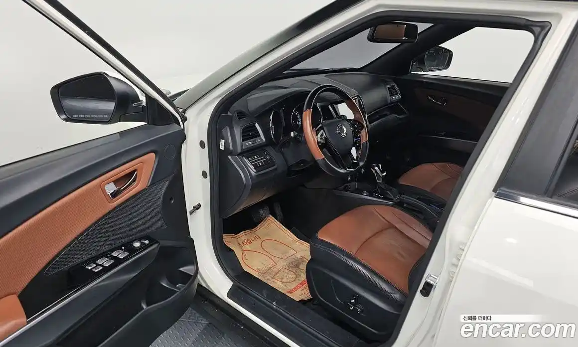 SsangYong TIBOLI 2019 1.6 автомат (гидро), фото 10