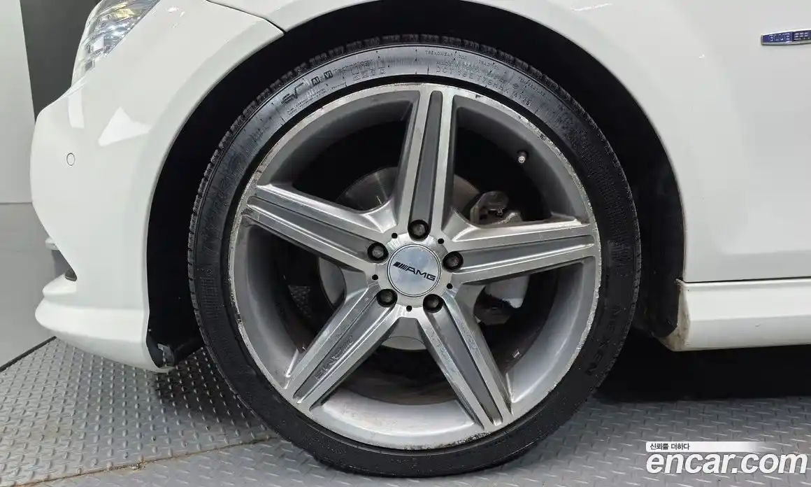 Mercedes-Benz C-Class 2010 1.8 гидро, фото 5 Mercedes-Benz C-Class 2010 1.8 гидро, фото 5