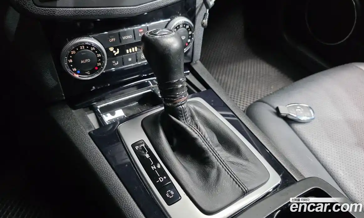 Mercedes-Benz C-Class 2010 1.8 гидро, фото 9 Mercedes-Benz C-Class 2010 1.8 гидро, фото 9