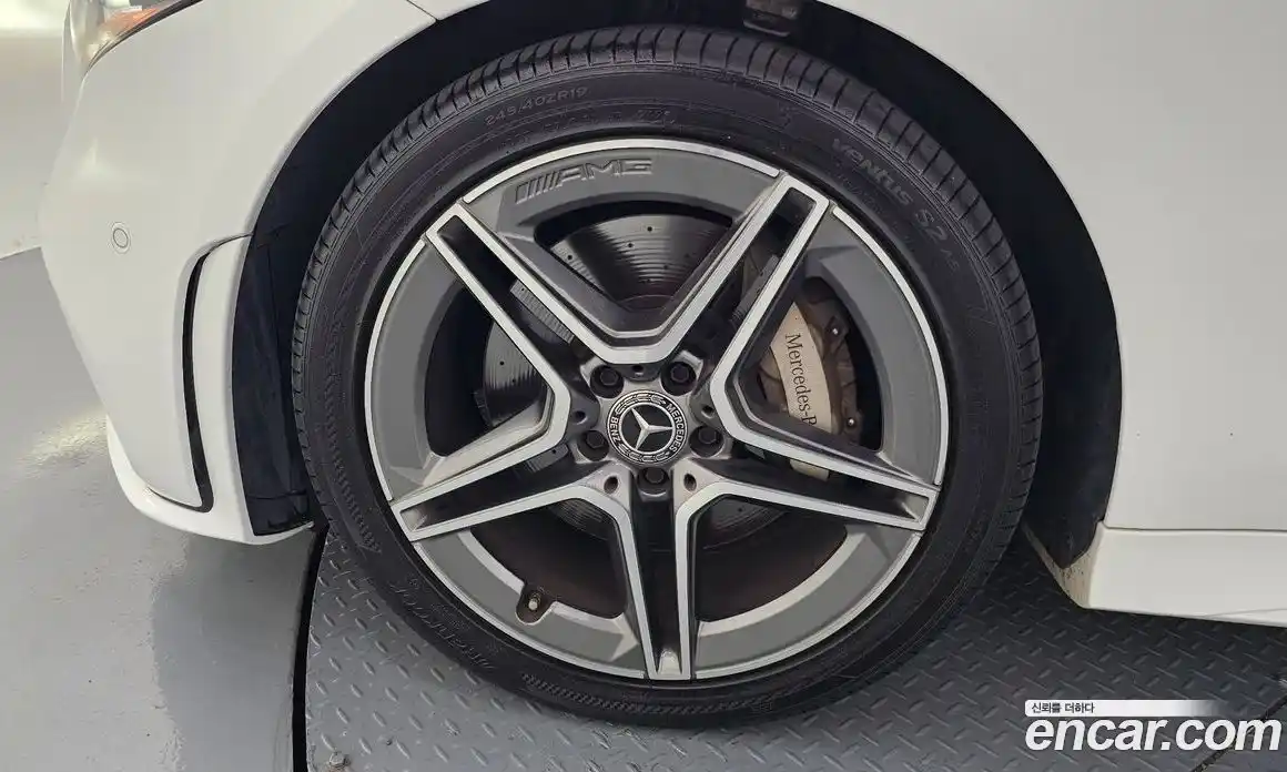 Mercedes-Benz CLS-Class 2020 1.9 гидро, фото 5