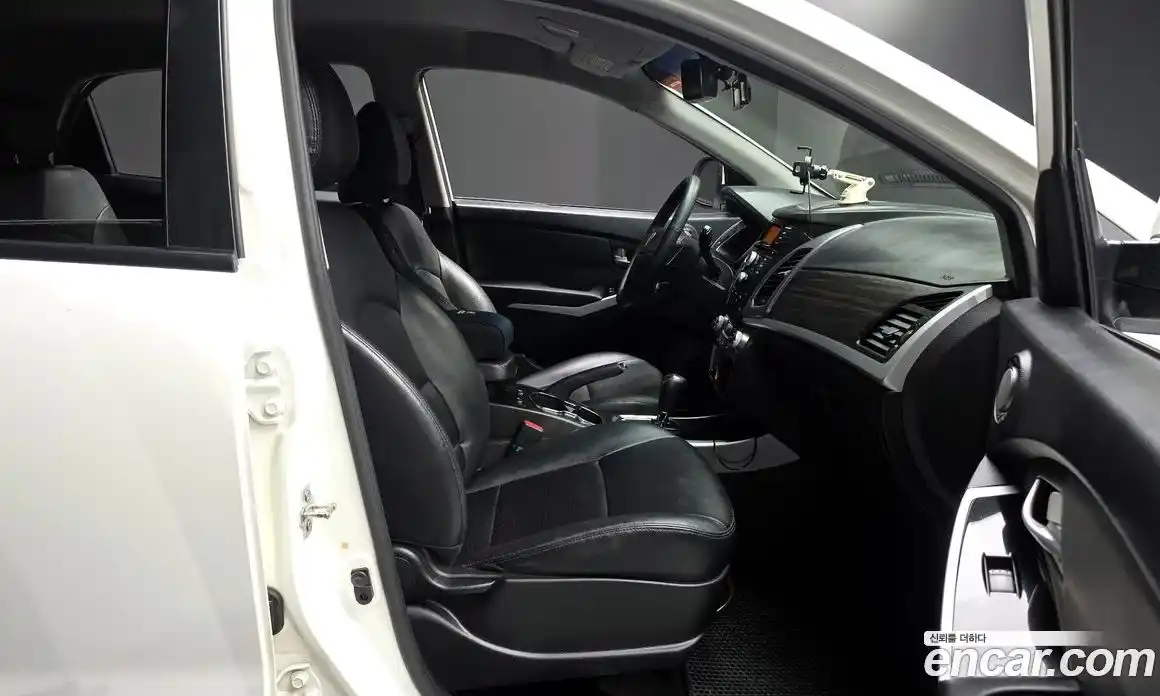SsangYong Korando 2016 2.2 автомат (гидро), фото 12