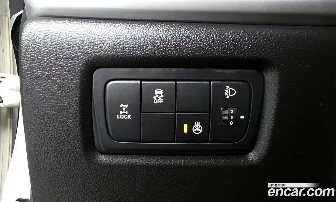 SsangYong Korando 2016 2.2 автомат (гидро), фото 17
