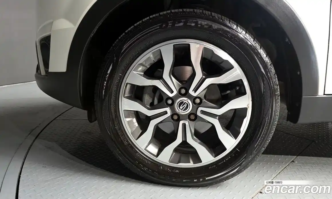 SsangYong Korando 2016 2.2 автомат (гидро), фото 5