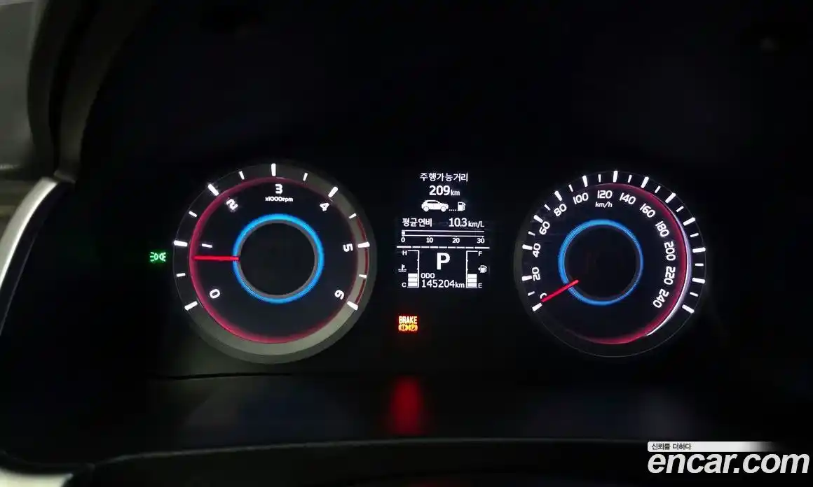 SsangYong Korando 2016 2.2 автомат (гидро), фото 8
