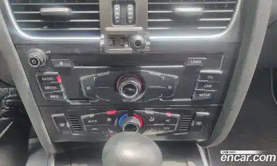 Audi A4 2010 2.0 автомат (гидро), миниатюра 8