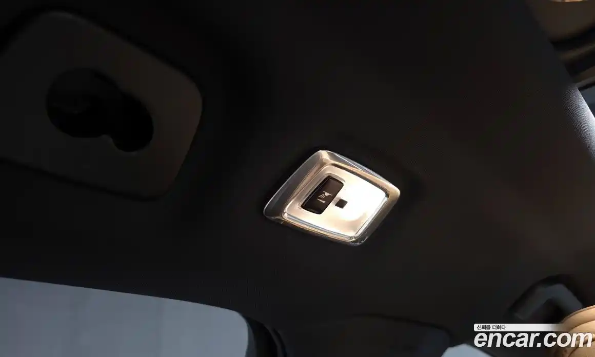 Volvo V60 2021 2.0 автомат (гидро), фото 27