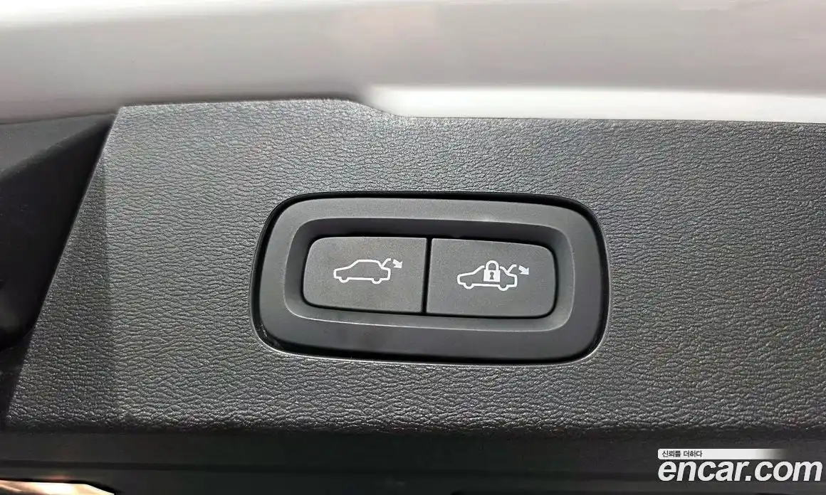 Volvo V60 2021 2.0 автомат (гидро), фото 28