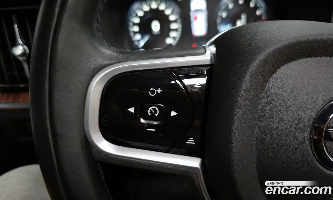 Volvo V60 2021 2.0 автомат (гидро), фото 30