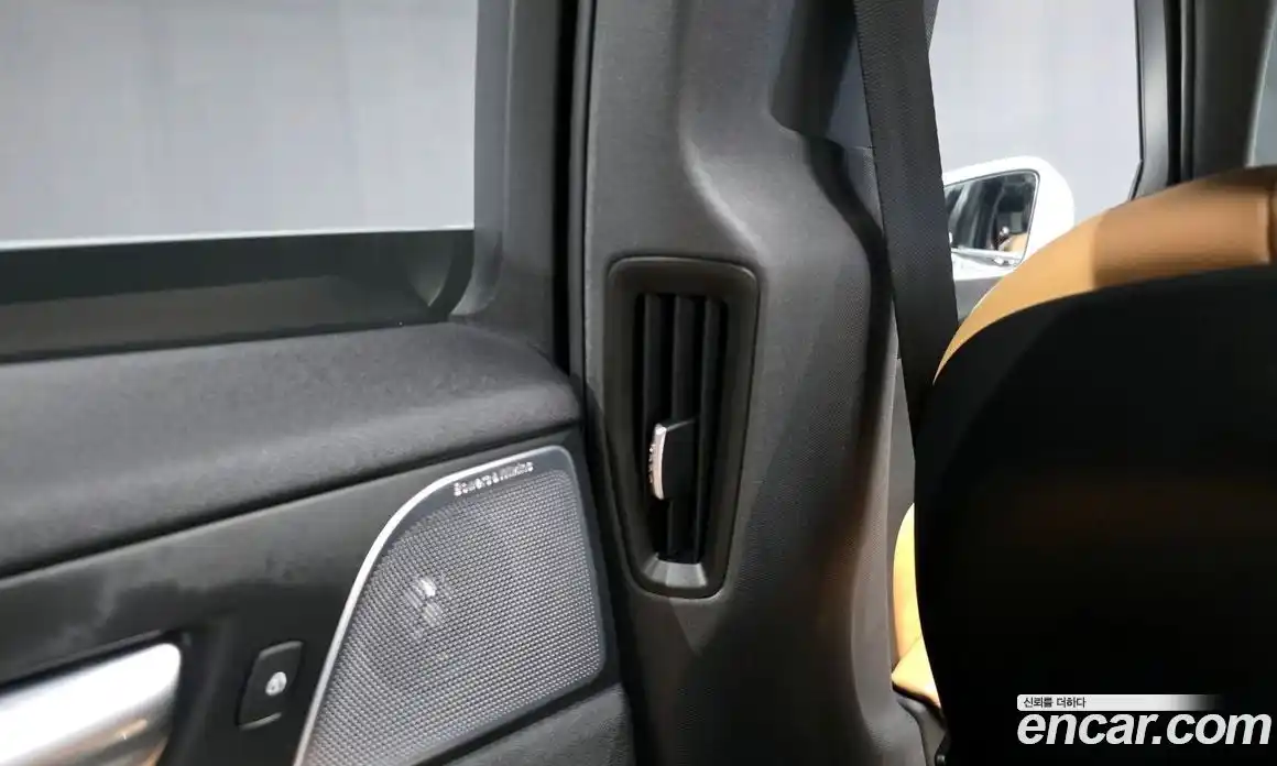 Volvo V60 2021 2.0 автомат (гидро), фото 45