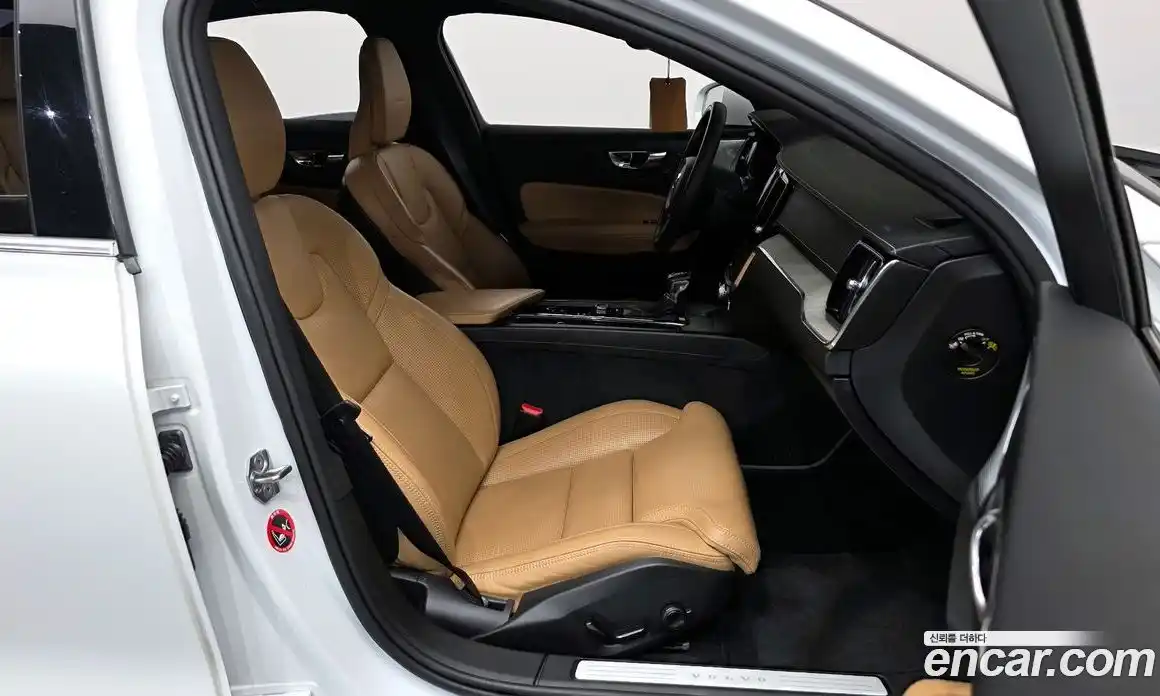 Volvo S60 2019 2.0 автомат (гидро), фото 16