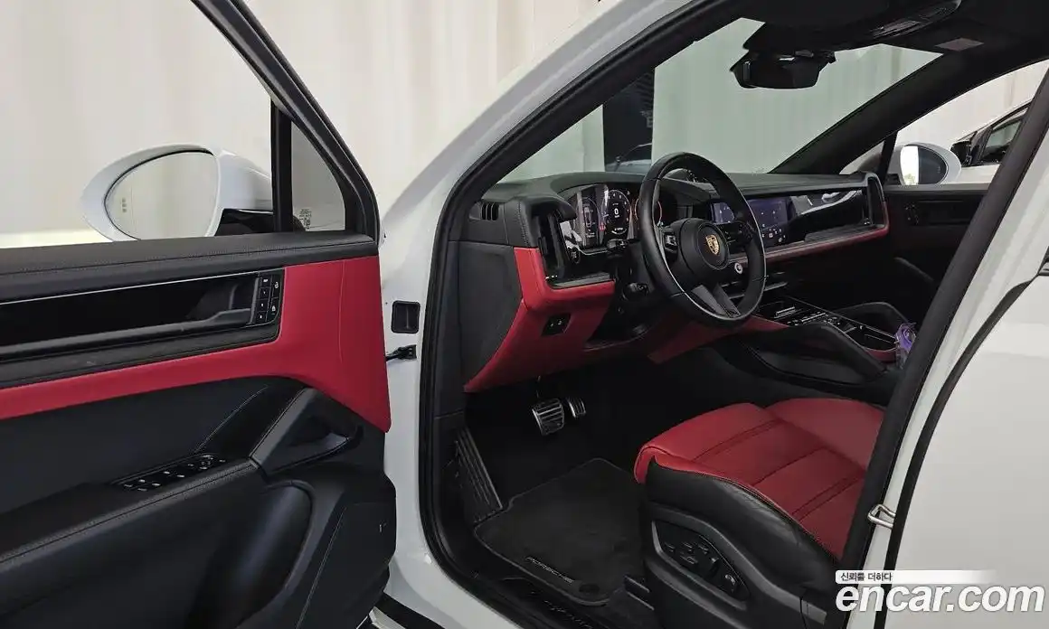 Porsche Cayenne 2024 4.0 автомат (гидро), фото 13