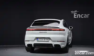 Porsche Cayenne 2024 4.0 автомат (гидро), миниатюра 4