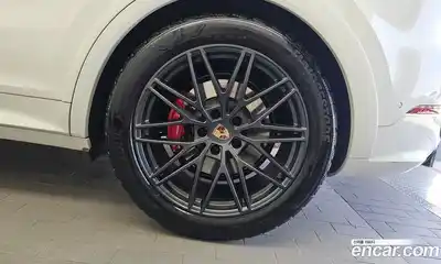 Porsche Cayenne 2024 4.0 автомат (гидро), миниатюра 7