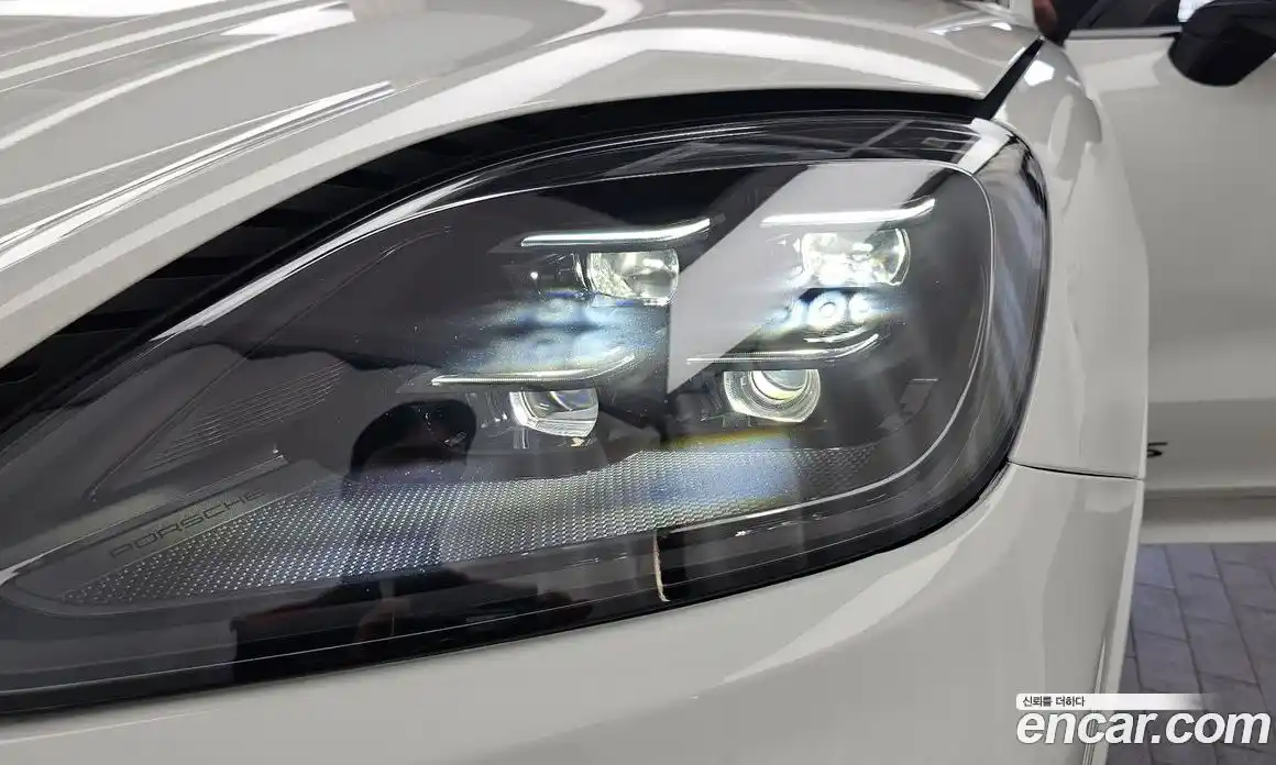 Porsche Cayenne 2024 4.0 автомат (гидро), фото 8