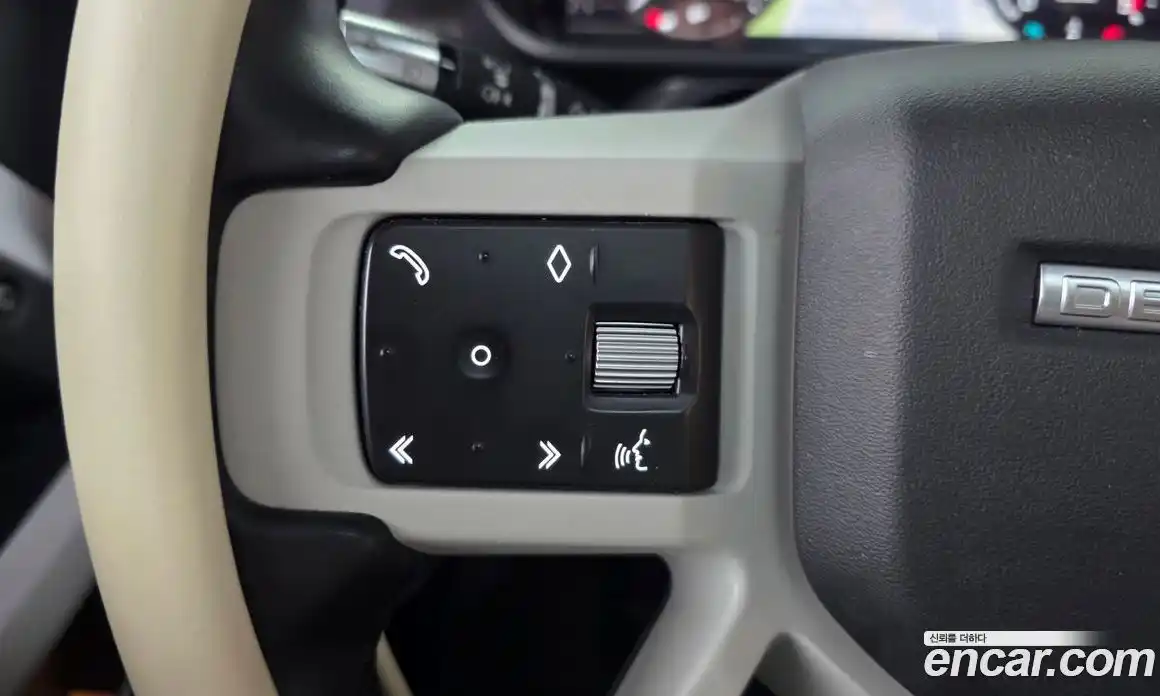 Land Rover Defender 2021 3.0 автомат (гидро), фото 33