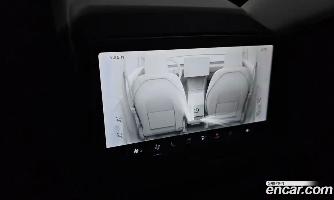 Tesla Model Y 2025 0.2 гидро, фото 18
