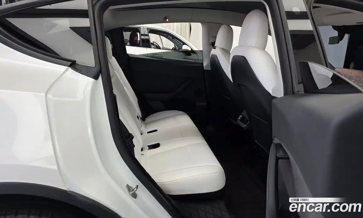 Tesla Model Y 2023 0.2 гидро, фото 18