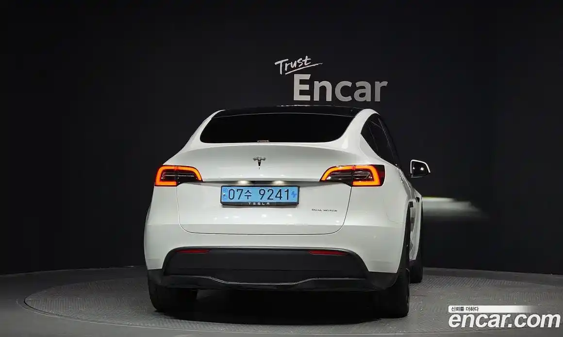 Tesla Model Y 2023 0.2 гидро, фото 4