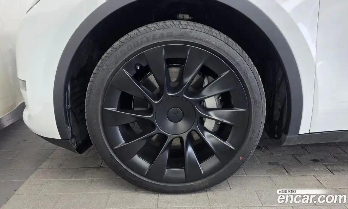 Tesla Model Y 2023 0.2 гидро, фото 5