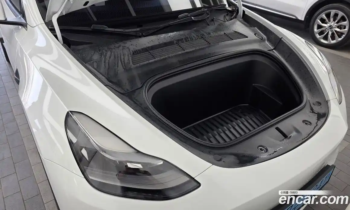 Tesla Model Y 2023 0.2 гидро, фото 6
