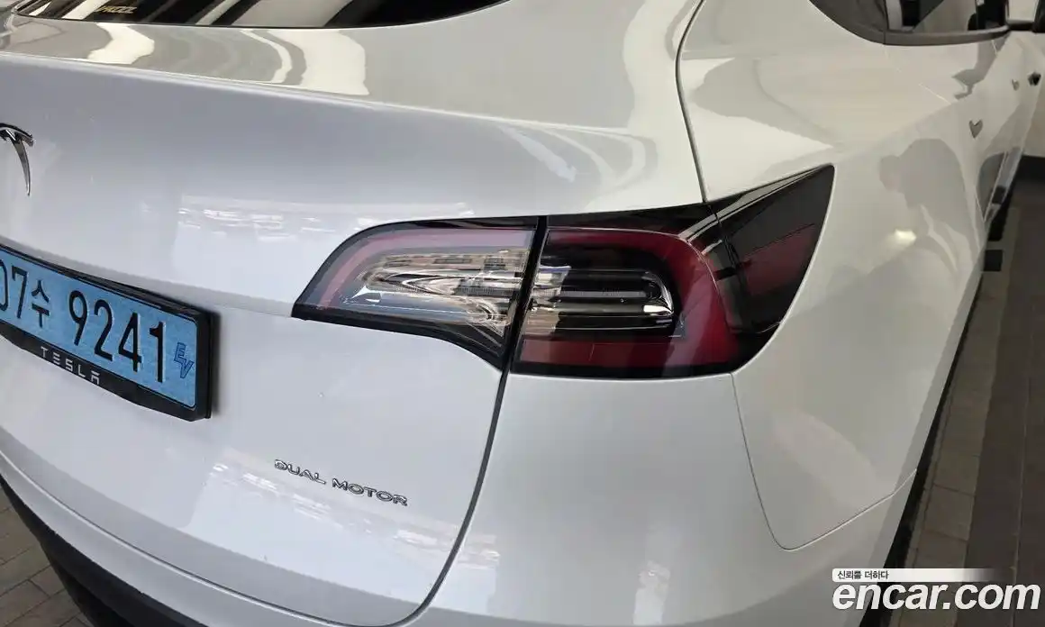 Tesla Model Y 2023 0.2 гидро, фото 9